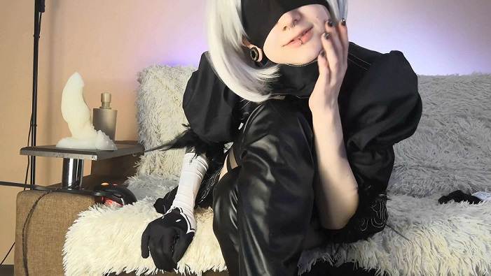 sup - 0467 2B play with BadDragon Nier Automata.mp4_snapshot_00.01.794