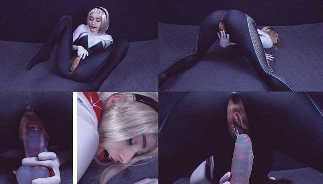 sup - 1351 Spider Gwen in A Sticky Situation.mp4