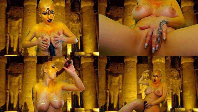 sup - 1562 Egyptian Godess Cosplay.mp4