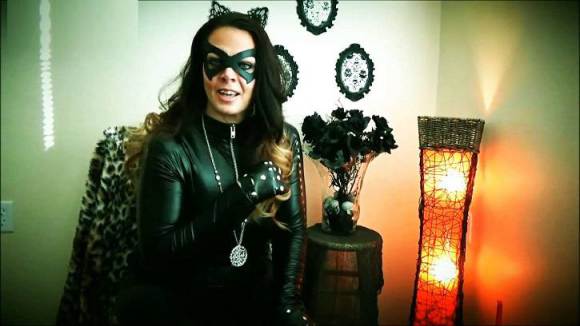 sup - 1771 Catwoman Seduces Batman.mp4 01