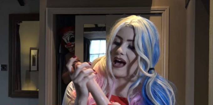 dem - 0009 Brook Logan Harley Quinn FUCKS Crazy Clown.mp4 01