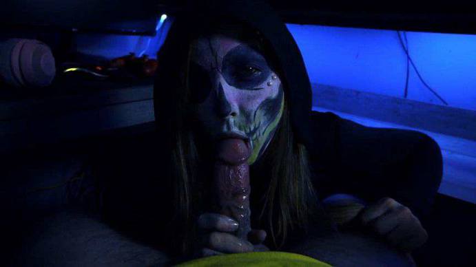 dem - 1306 Halloween Blow Job.mp4 03