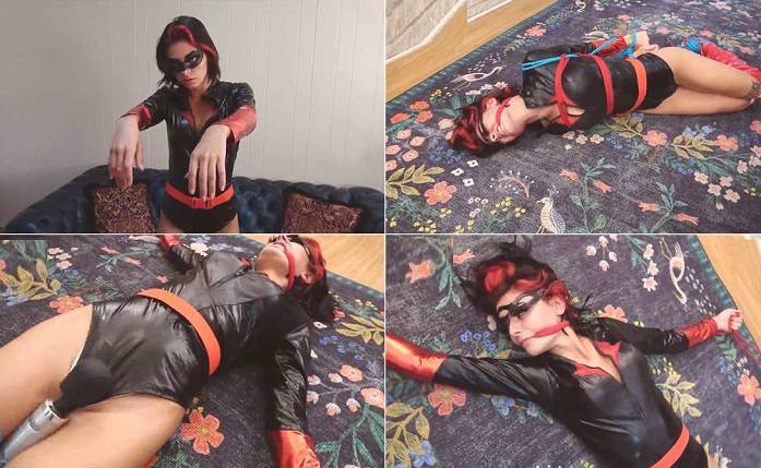 limp - 10282 The Binding of Batwoman.mp4