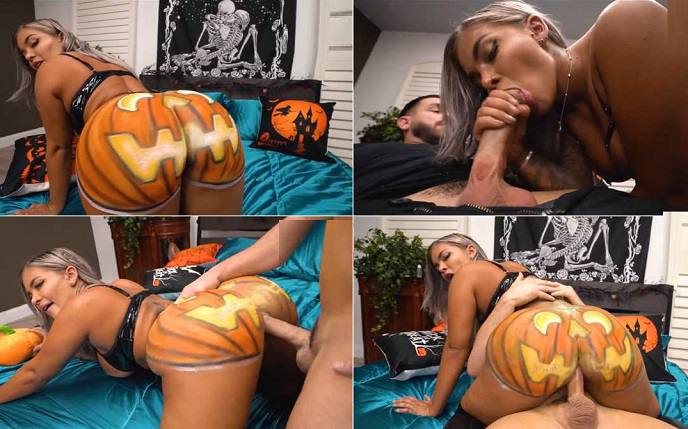 limp - 10533 Hayley Davies Thick Pumpkin Ass Gets Fucked.mp4